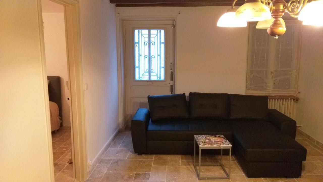 Le Gite Au Pied Du Chateau De Chaumont Экстерьер фото
